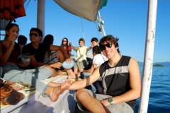 Grupo-embarcado-rumo-a-Ilha-Grande