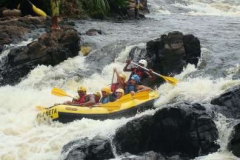 Pratica-de-Rafting-em-rios-da-regiao