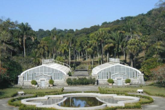 Vista-geral-do-Jardim-Botanico-de-SP-e-estufas-com-reproducao-de-Ecossistemas
