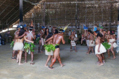 Tribo-indigena-proxima-de-Manaus-visita-e-troca-de-informacoes