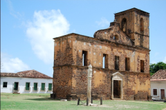 Ruinas-de-uma-das-mais-antigas-igrejas-de-Alcantara