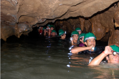 Travessia-da-Caverna-Alambari-aventura-mas-com-seguranca